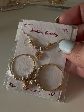 Fashion Jewelry Gold Beaded Necklace and Hoop Earring Set with Heart Charm